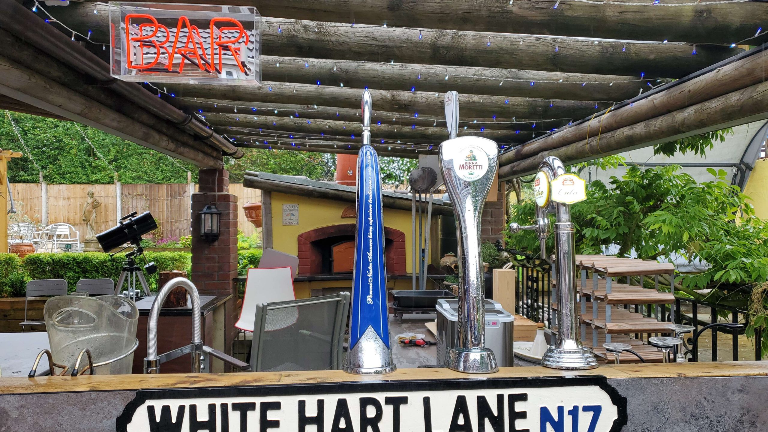 Read more about the article Pizza and Beer at the Heart of Your Outdoor Kitchen